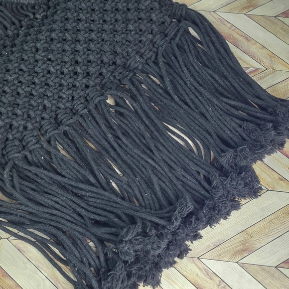 Danielle Nicole Macrame Crochet Black Bag With Wood Handle & Crossbody Strap - Picture 9 of 14